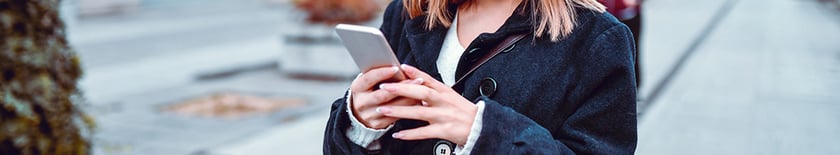 women-on-cellphone